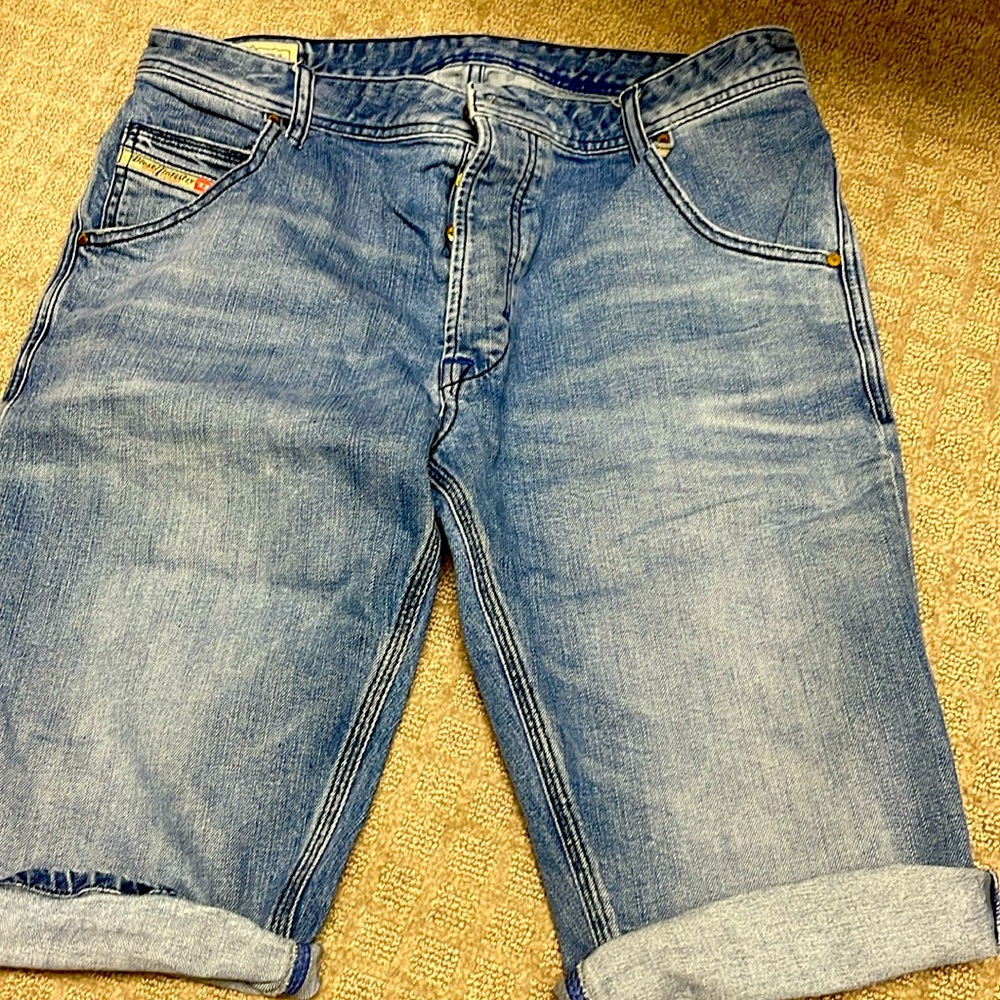 Diesel Denim  type shorts SIZE 34 100% AUTHENTIC in excellent condition